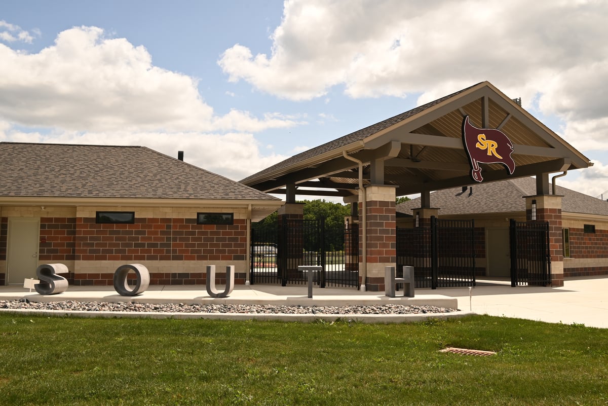 South Range Concessions and Restrooms